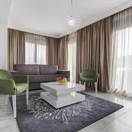Riva Residence Thenovici Exterior foto