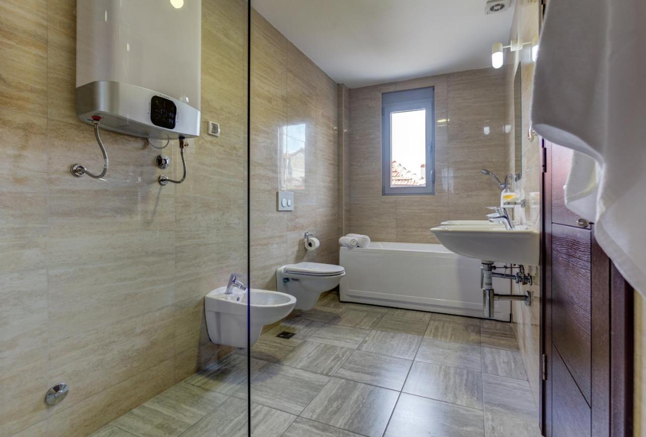 Riva Residence Thenovici Exterior foto